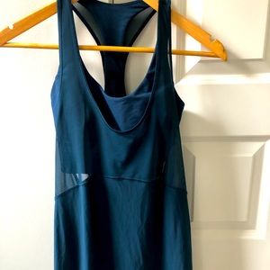 Lululemon tank with built in bra
